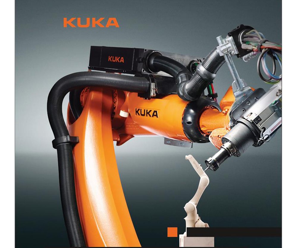 8-10面ロボット座談会P9KADO(差替え).jpg