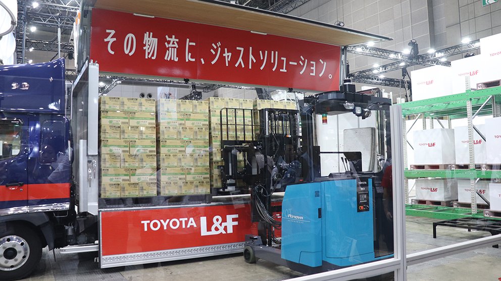 豊田自動織機02.jpg