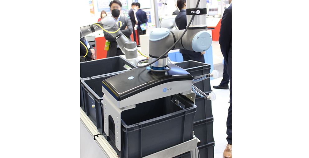 17面国際ロボット展・ハンドP3OnRobotJapan.jpg