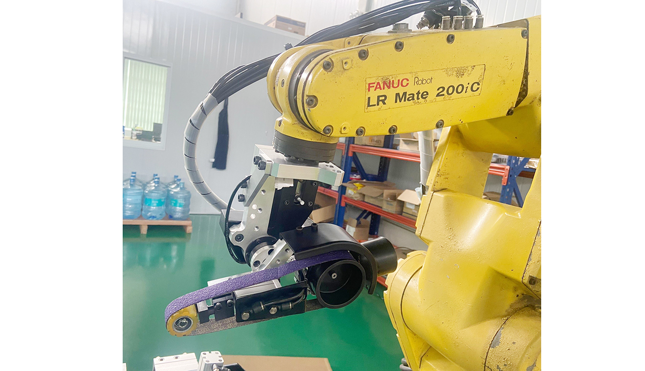 10面アジア版ベトナム・フジ矢テックベトナムP3ロボット用ベルトグラインダー.jpg