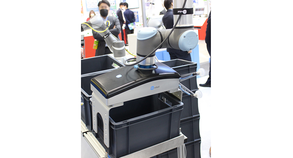 14・15面モノづくり特集・ロボットP6OnRobot(220309国際ロボット展).jpg