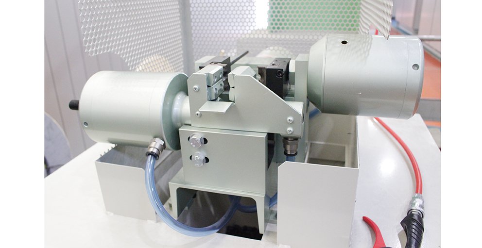 日本電機産業様_室本鉄工様エアストリッパー.jpg