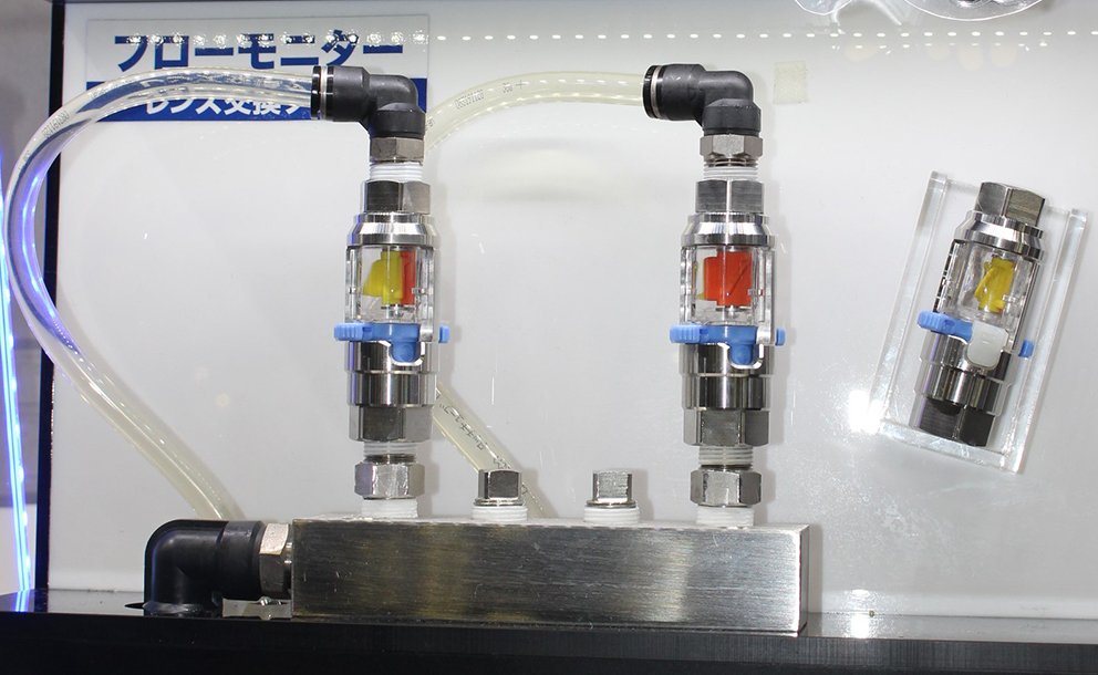 日東工器・装置に直接取付けられる流体継手カプラP2.jpg